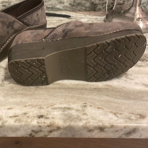 Clog shimmery NWT - Picture 3 of 3